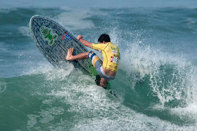 El estadounidense Sean Poynter fue el destacado del día en Surfing SUP Hombres, al obtener un puntaje de ola de 9.17 y un puntaje total de Serie con 16.27. Foto: ISA/Gonzales